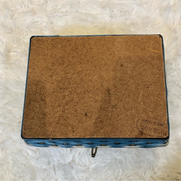 Vintage 1960s/70s Vinyl Wicker Mini Sewing Basket - Picture 13 of 13